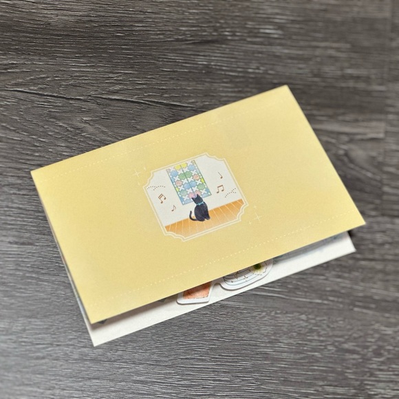 Kitten with Pop-up Antique Piano Multipurpose Card ❘ Invitation Card ❘ Gift Card - Picture 6 of 7